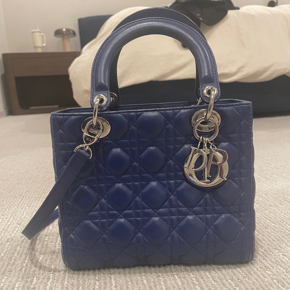 🤎 SOLD 🤎Lady Dior Medium cannage